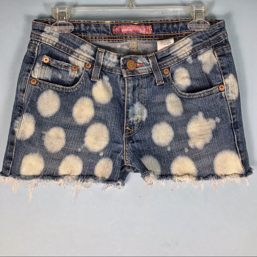 Levi’s Distressed Denim Cutoff Shorts